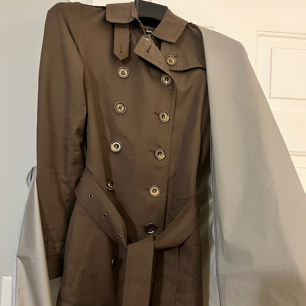 Burberry coat- Excellent condition!
